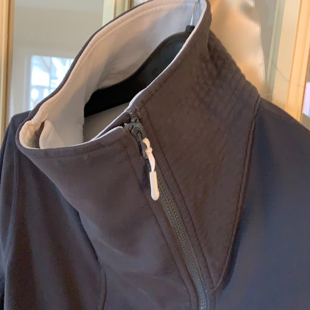 Lululemon cropped jacket